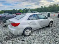 2010 KIA Forte photo