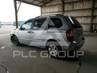 2010 KIA Sedona фото
