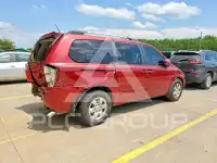 2010 KIA Sedona фото