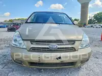 2010 KIA Sedona фото