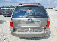 2010 KIA Sedona photo