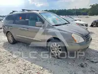 2010 KIA Sedona photo