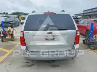 2010 KIA Sedona фото