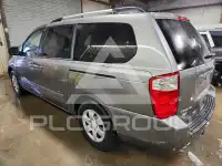 2010 KIA Sedona фото
