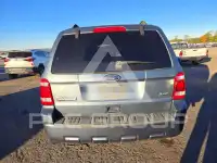 2010 Ford ESCAPE photo