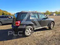 2010 Ford ESCAPE photo