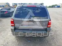 2010 Ford ESCAPE photo