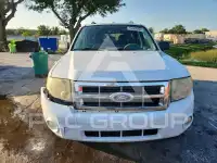 2010 Ford ESCAPE photo