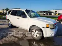 2010 Ford ESCAPE photo