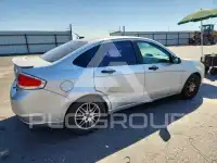 2010 Ford FOCUS фото