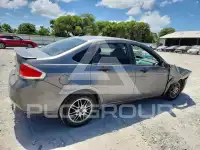 2010 Ford FOCUS photo