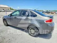 2010 Ford FOCUS photo