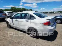 2010 Ford FOCUS photo