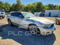 2010 Ford MUSTANG photo