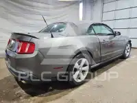 2010 Ford MUSTANG photo