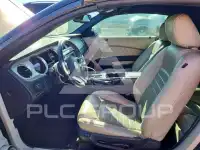 2010 Ford MUSTANG photo