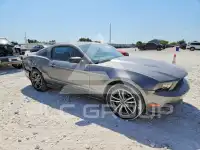 2010 Ford MUSTANG фото