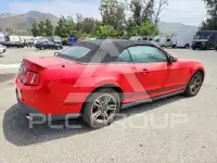 2010 Ford MUSTANG фото