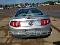 2010 Ford MUSTANG photo
