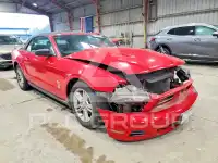2010 Ford MUSTANG фото