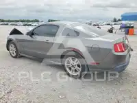 2010 Ford MUSTANG фото