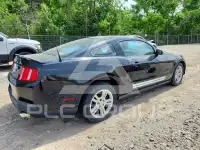 2010 Ford MUSTANG фото