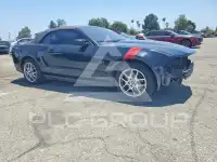 2010 Ford MUSTANG фото
