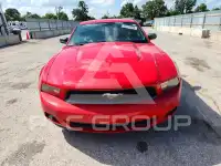 2010 Ford MUSTANG фото