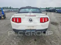 2010 Ford MUSTANG фото