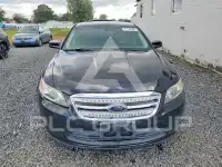 2010 Ford TAURUS photo