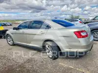 2010 Ford TAURUS photo