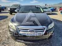 2010 Ford TAURUS photo