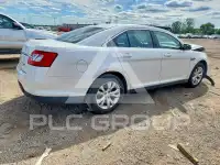 2010 Ford TAURUS фото