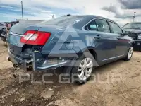 2010 Ford TAURUS фото