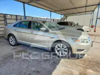 2010 Ford TAURUS photo