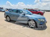 2010 Ford TAURUS photo