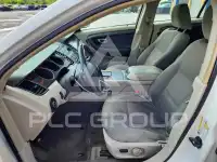 2010 Ford TAURUS фото