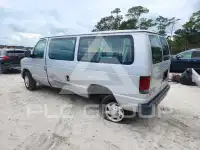 2010 Ford E-350 photo