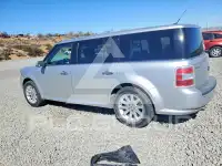 2010 Ford FLEX photo