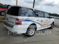 2010 Ford FLEX photo