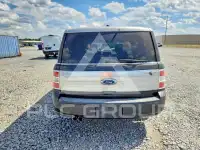 2010 Ford FLEX photo