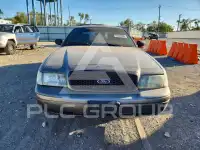 2010 Ford CROWN фото