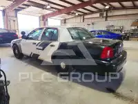 2010 Ford CROWN фото