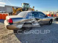 2010 Ford CROWN фото