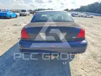 2010 Ford CROWN фото