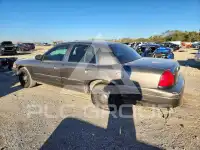 2010 Ford CROWN фото