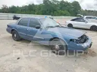 2010 Ford CROWN photo