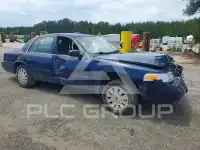 2010 Ford CROWN фото