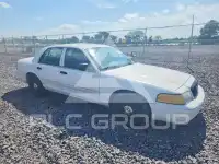 2010 Ford CROWN photo