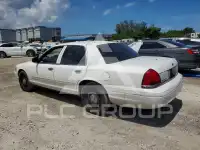 2010 Ford CROWN фото